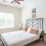 Viagem Modern 2BR with Gym&Parking