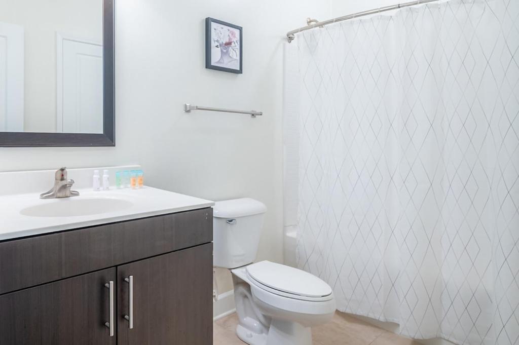Viagem Fashionable 2br W Gym Parking Picnic Area Charlotte